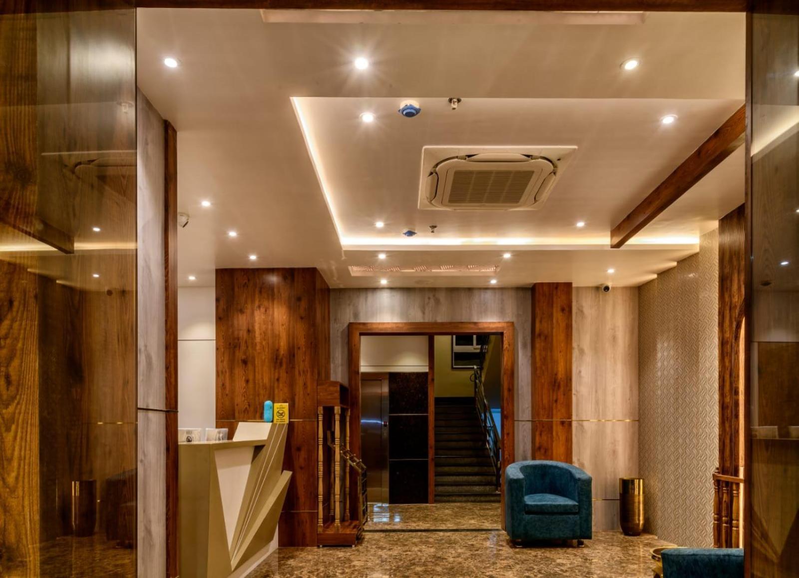 Rs Regal Inn-Диогар Екстериор снимка