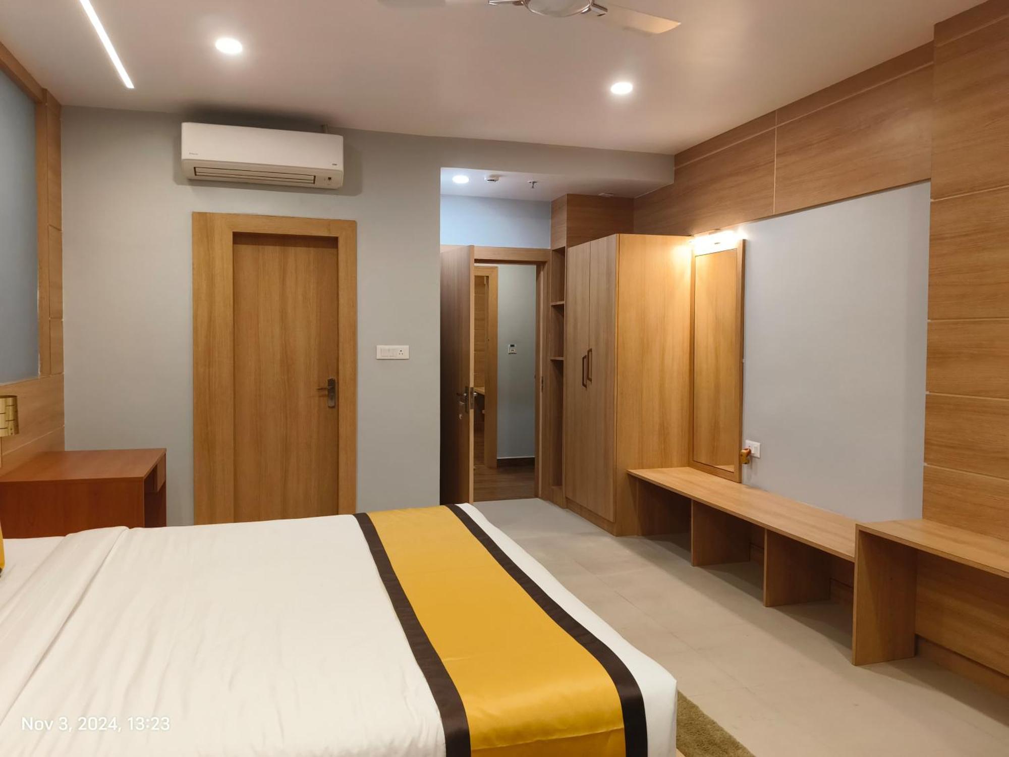 Rs Regal Inn-Диогар Екстериор снимка